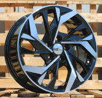 Levně Racing Line B1953 17x7 5x114.3 ET43