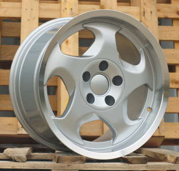 Alu kola Racing Line B2417, 17x9 5x120 ET17, stříbrná + leštěný límec